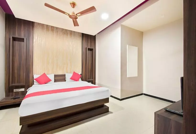 Hotelli Oyo 39761 Mayura