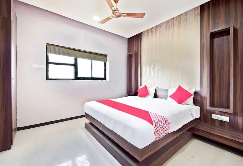 Hotelli Oyo 39761 Mayura