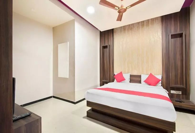 Hotelli Oyo 39761 Mayura