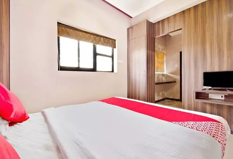 Hotelli Oyo 39761 Mayura