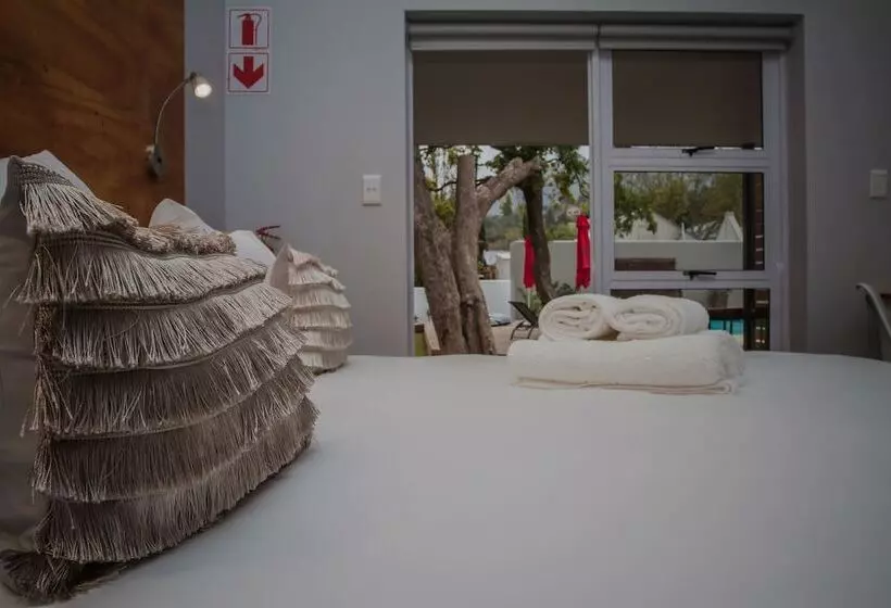 پانسیون Aan De Eike Guest House