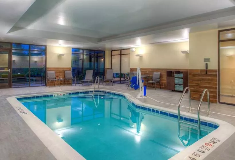 Hotelli Fairfield Inn & Suites By Marriott Canton