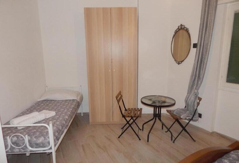 بنسيون Guest House Berzefi