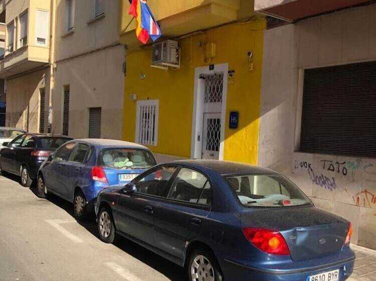 هاستل Hostal Olozaga