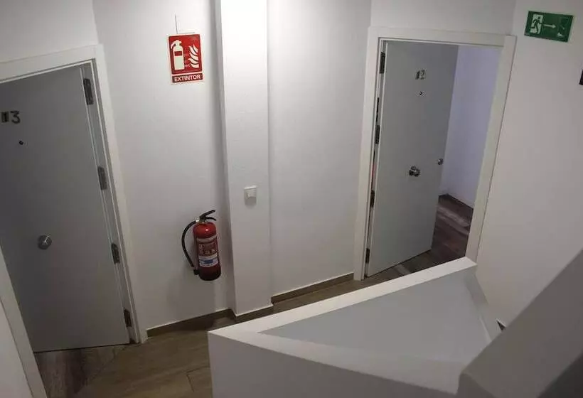 هاستل Hostal Olozaga