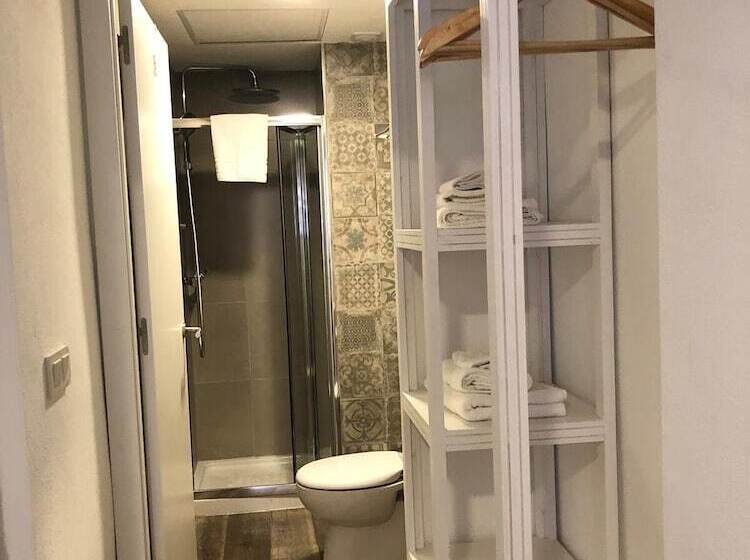 هاستل Hostal Olozaga