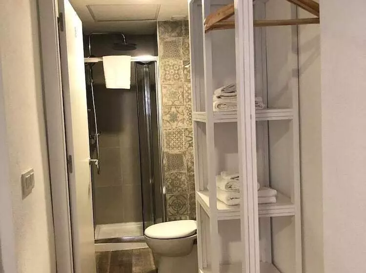 هاستل Hostal Olozaga