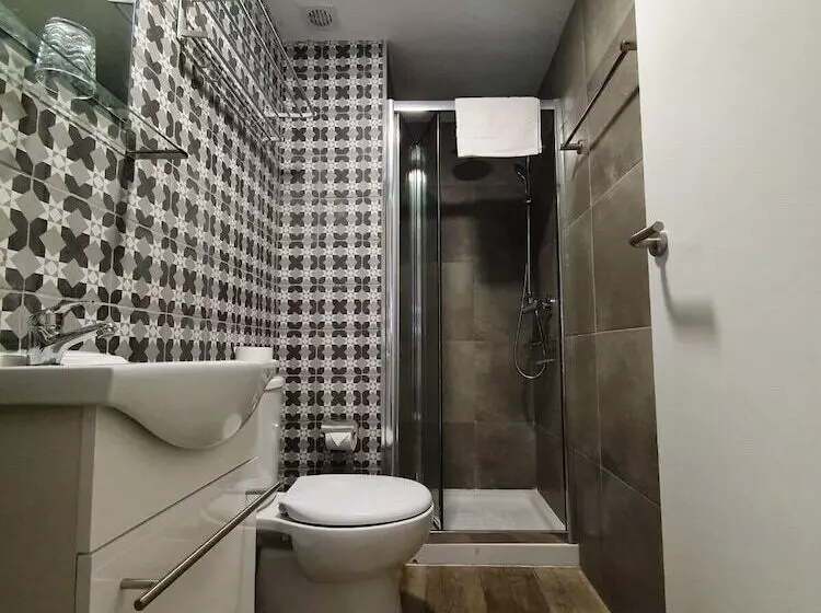 هاستل Hostal Olozaga