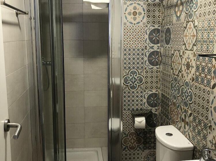 هاستل Hostal Olozaga