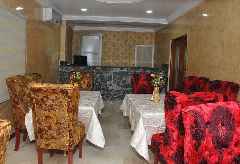 酒店 Mozida Suites