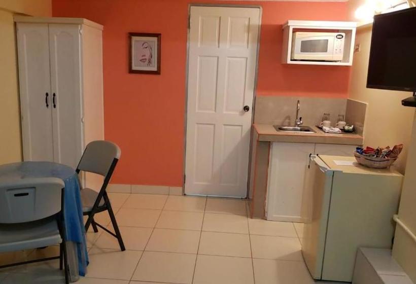 هتل Xanadu Tropical Resort