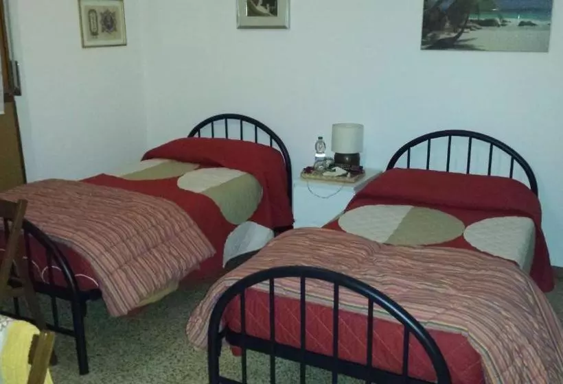 Majatalo Bed Magnolie