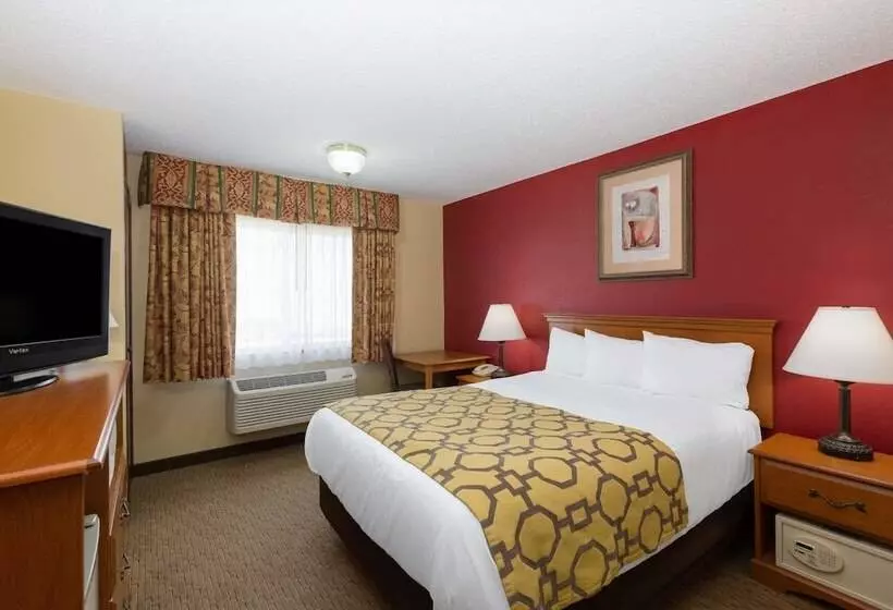 هتل Baymont By Wyndham Fort Dodge