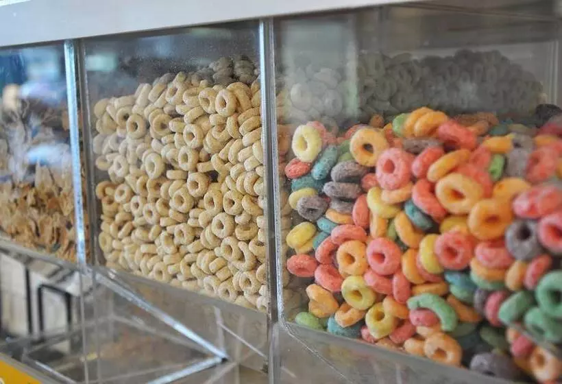 酒店 Dunes Express Inn And Suites