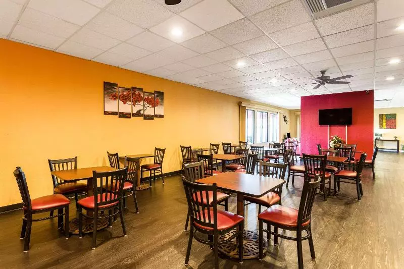 ホテル Homewood  Birmingham