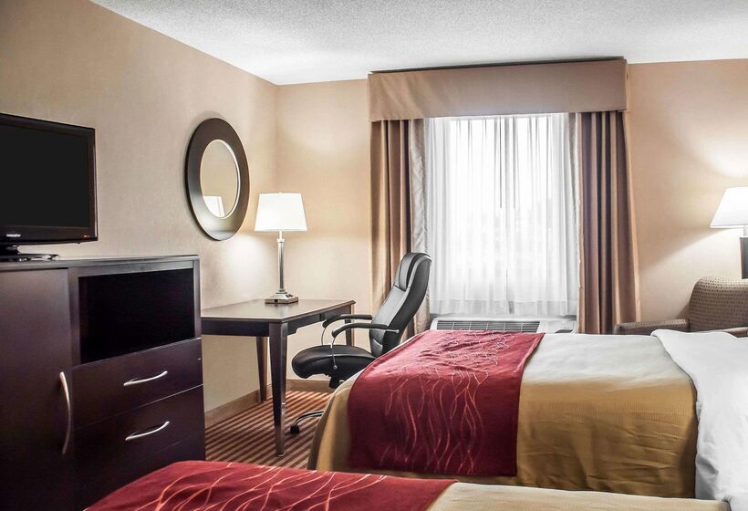 בית מלון כפרי Quality Inn