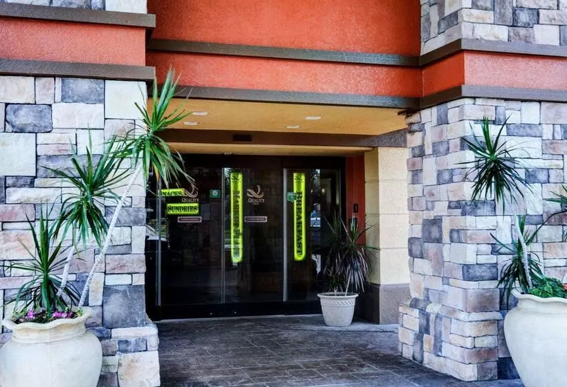 هتل Quality Inn Fort Smith I540