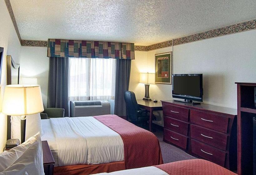 هتل Quality Inn