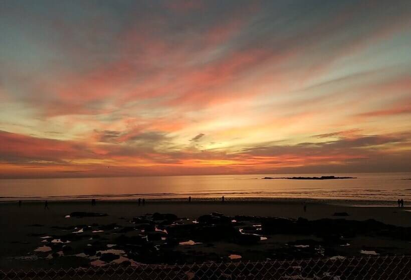 منتجع Ogunquit Tides