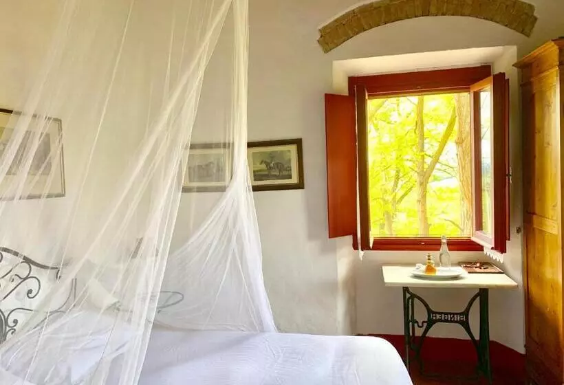 Farmhouse B&b Il Paretaio