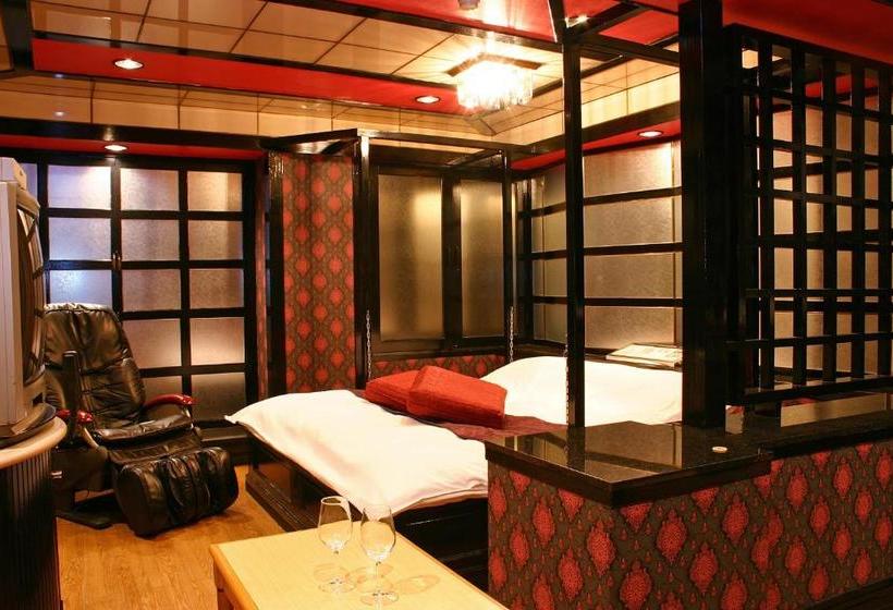 בית מלון כפרי Chapel Story Sakaihigashi