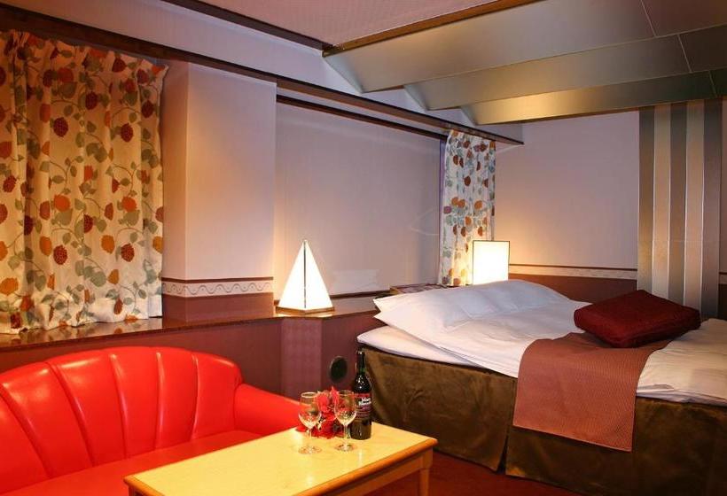 בית מלון כפרי Chapel Story Sakaihigashi