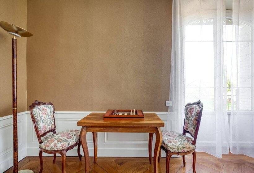 פנסיון Le Clos Des Pervenches