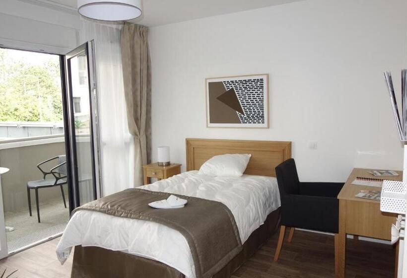 Domitys   Les Robes D Airain