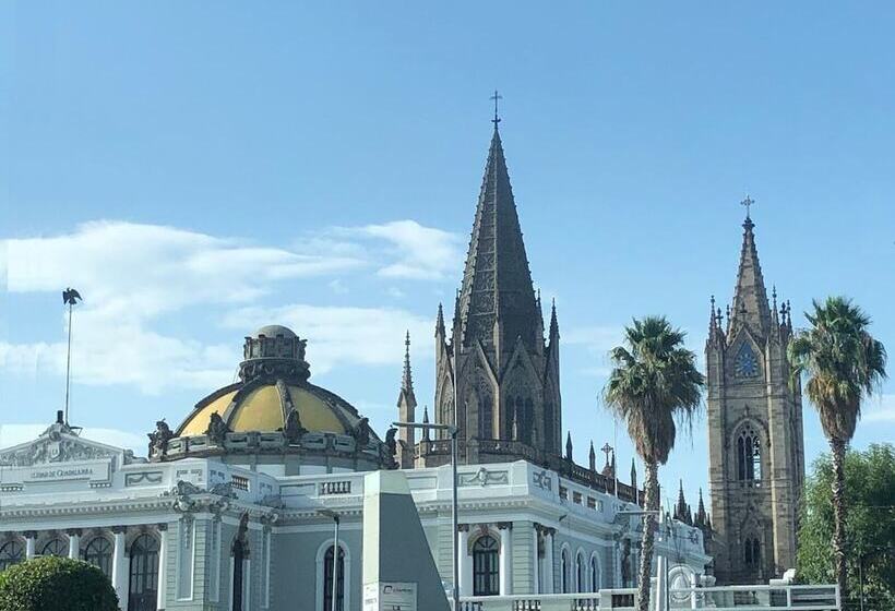 Отель Occidental