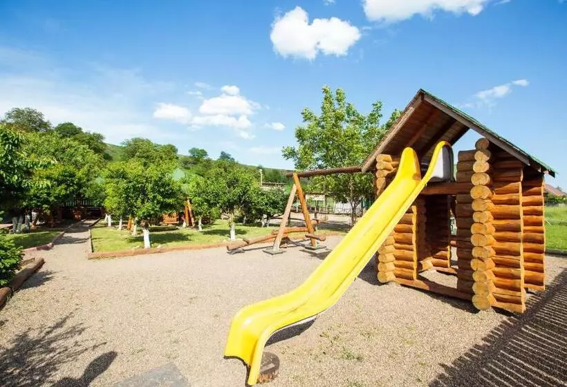 ペンション Magic Garden By Vlăduț