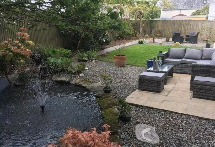 Aamiaismajoitus (B&B) Trethewey Guest House