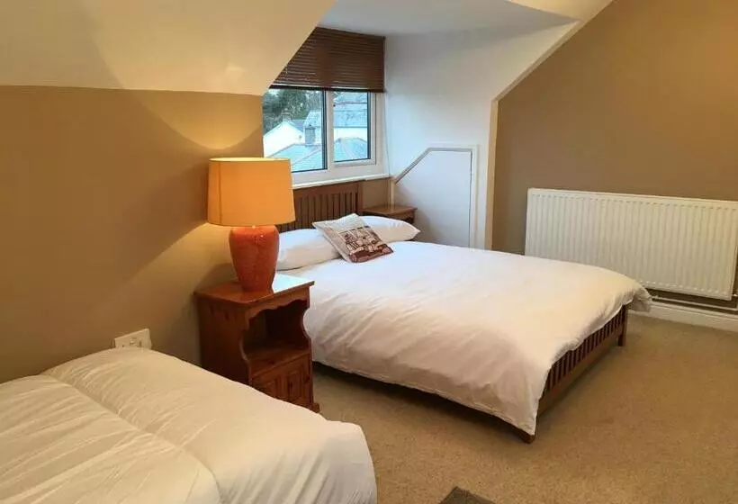 Aamiaismajoitus (B&B) Trethewey Guest House