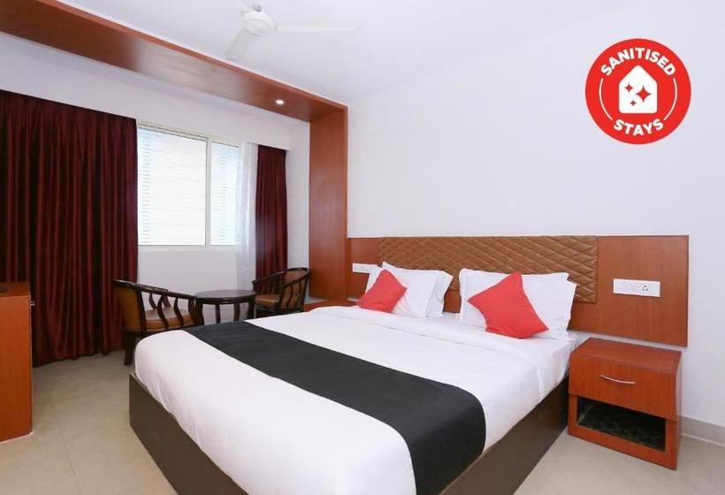 בית מלון כפרי Capital O 30984 The South Gate