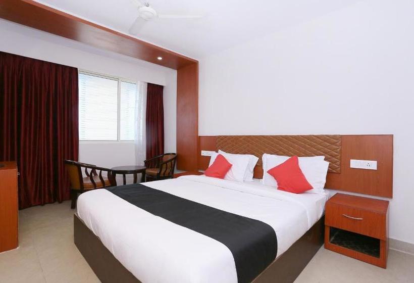 בית מלון כפרי Capital O 30984 The South Gate