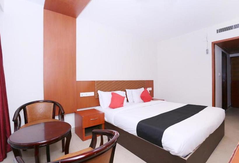 בית מלון כפרי Capital O 30984 The South Gate