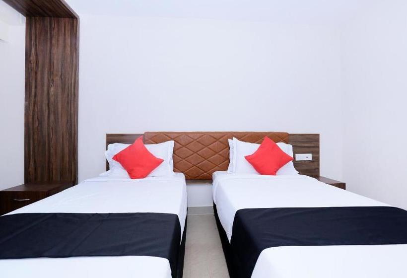 בית מלון כפרי Capital O 30984 The South Gate