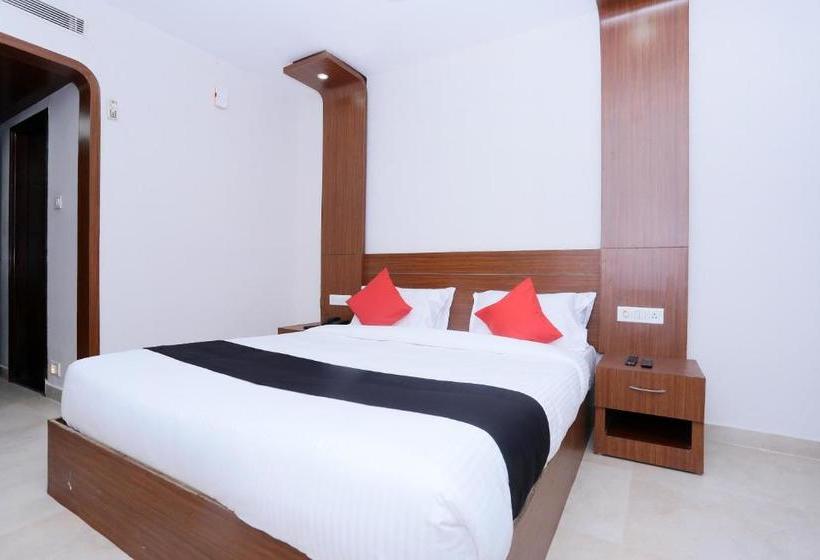 בית מלון כפרי Capital O 30984 The South Gate