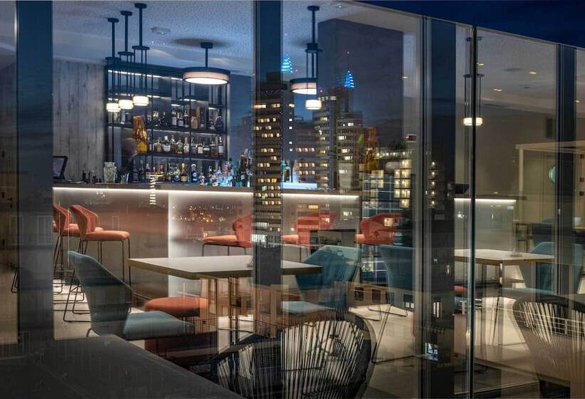 هتل J44 Lifestyle