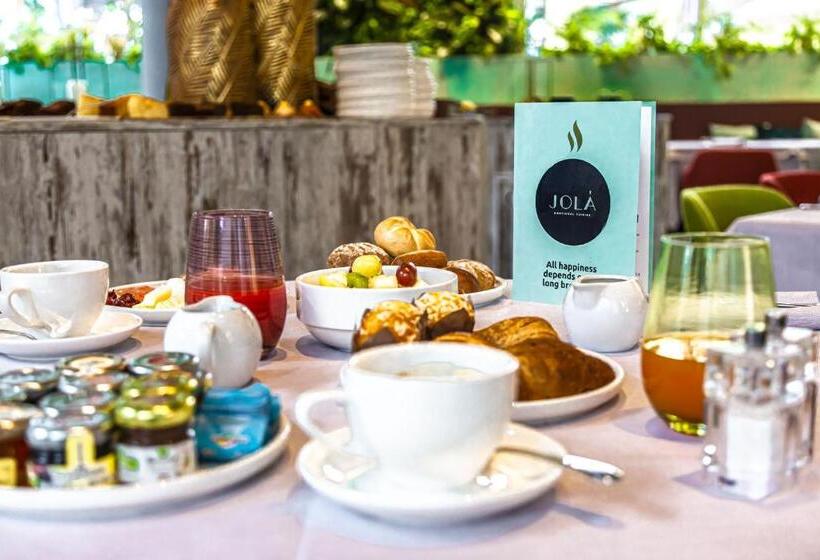 هتل J44 Lifestyle