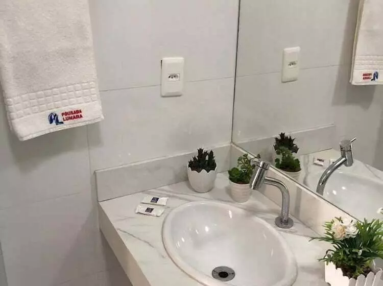 Hotelli Pousada Lunara