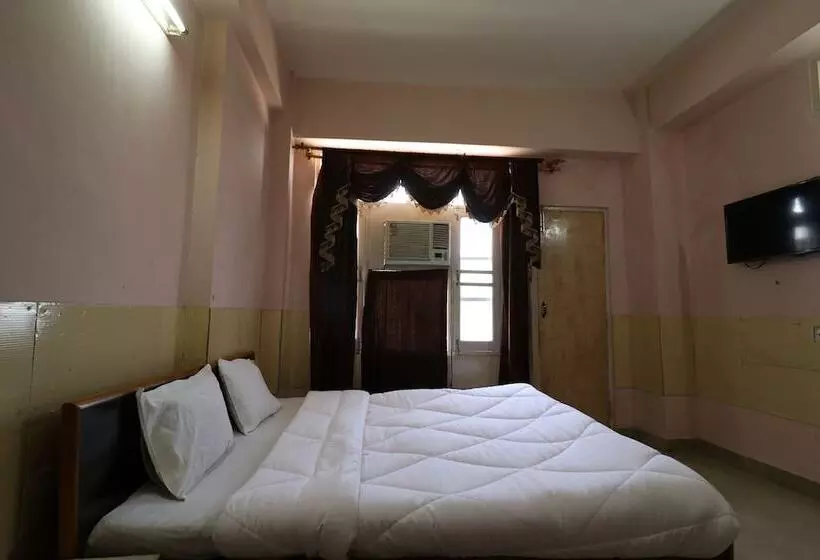 Spot On 37324 Hotel Grace