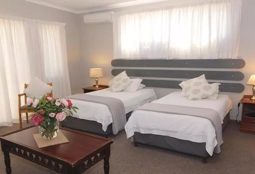 Majatalo The Village Guesthouse