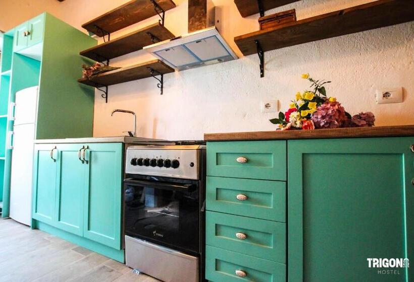 Trigona Hostel
