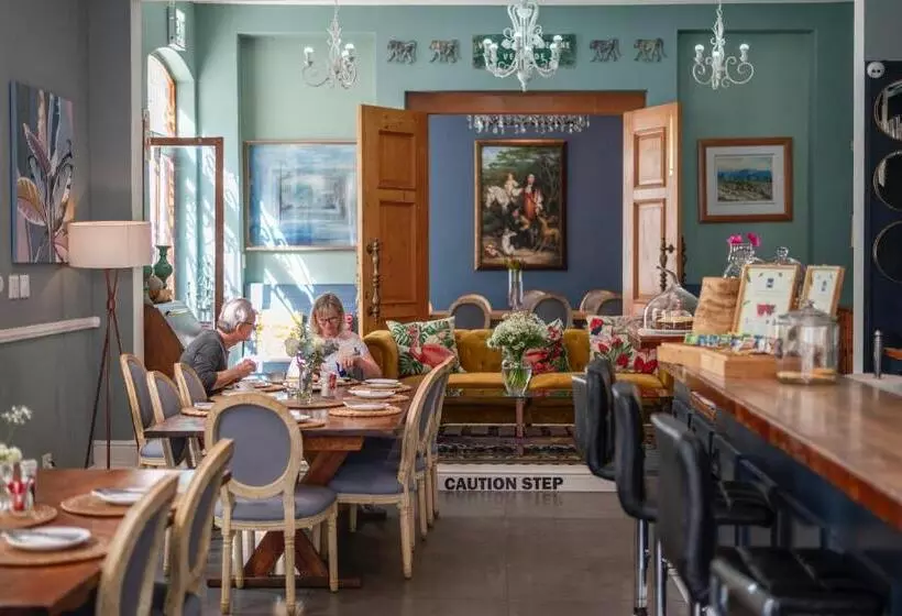 Aamiaismajoitus (B&B) The Willets Boutique