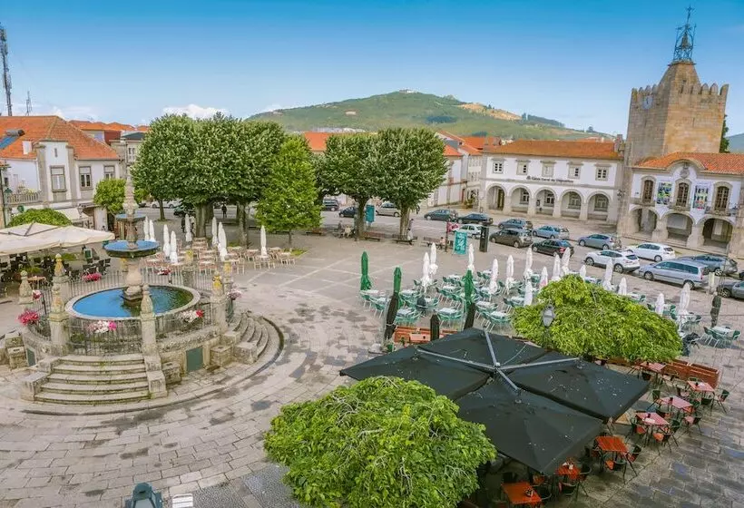 Caminha Hostel & Suites