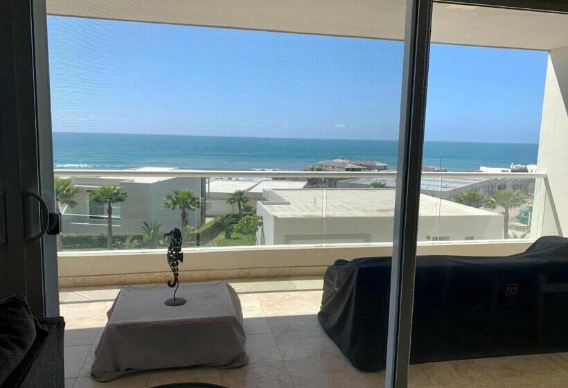 La Jolla Excellence, Exclusive Front Beach!