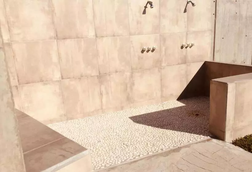 La Jolla Excellence, Exclusive Front Beach!