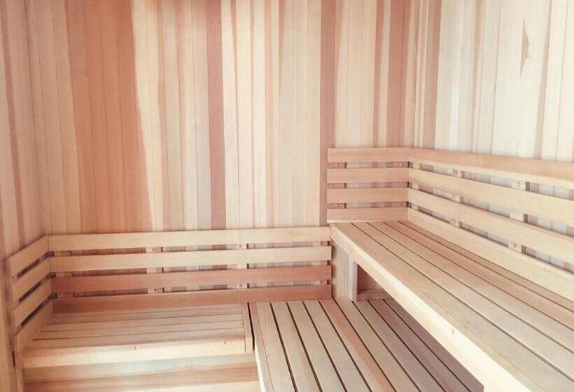 La Jolla Excellence, Exclusive Front Beach!