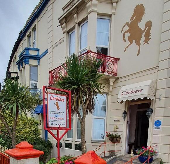 بنسيون Corbiere Guest House