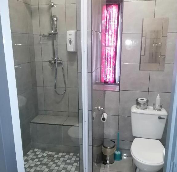 פנסיון Keetmanshoop Self Catering